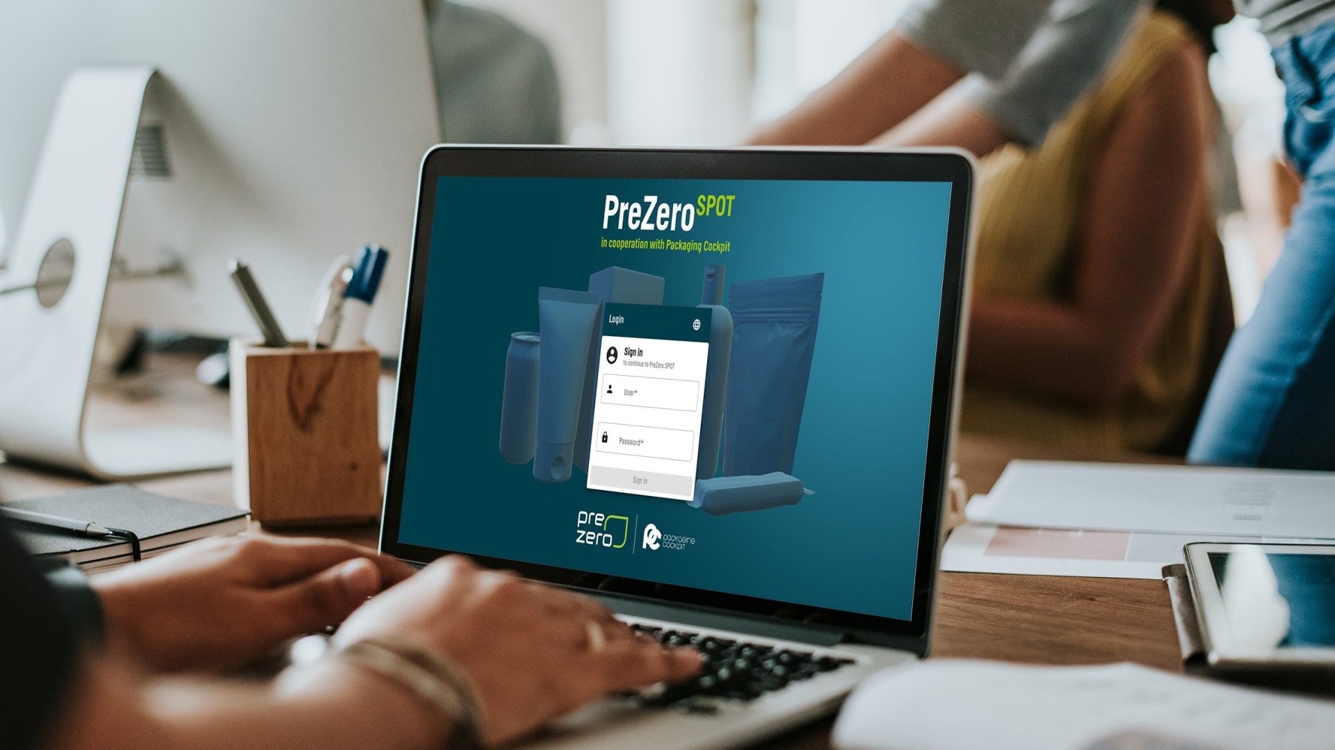 Laptop mit geöffneter Website von PreZero Dual GmbH mit "SPOT" Tool